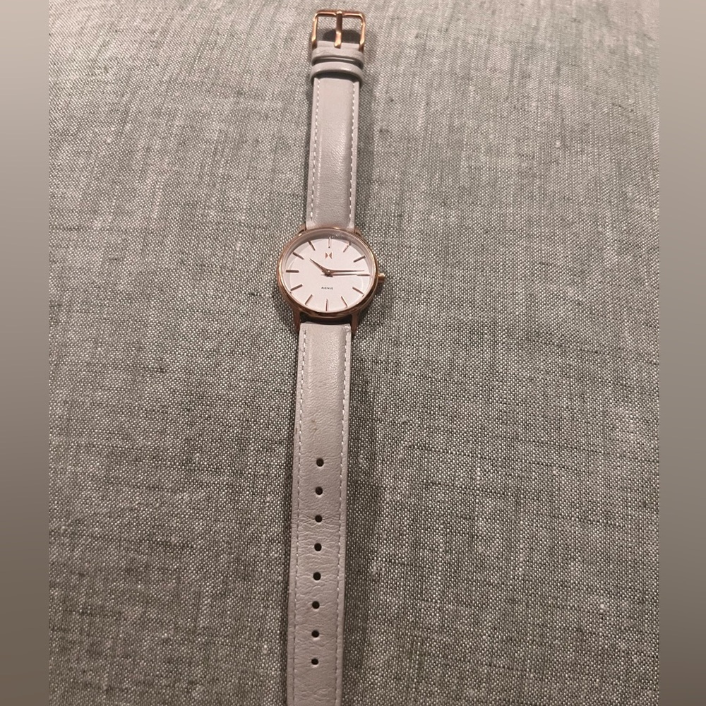MVMT AVENUE 28mm watch